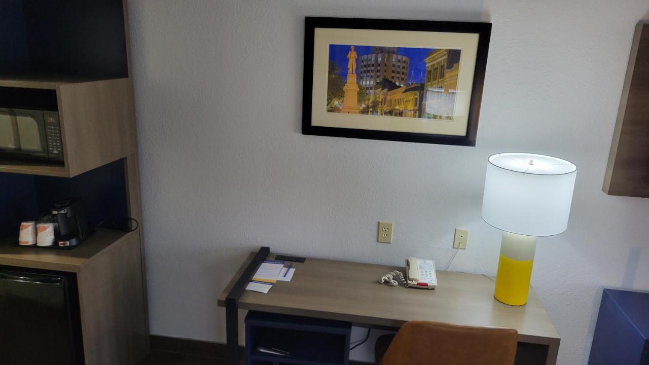 Comfort Suites Macon Exteriér fotografie