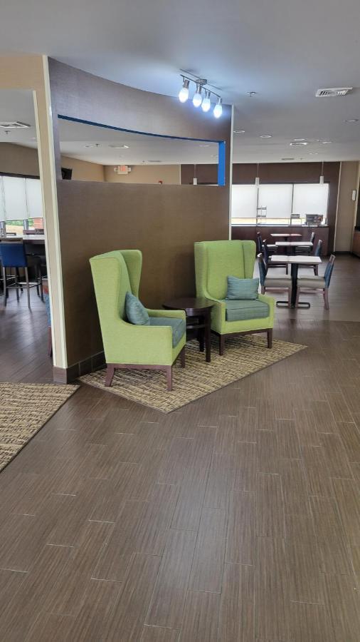 Comfort Suites Macon Exteriér fotografie
