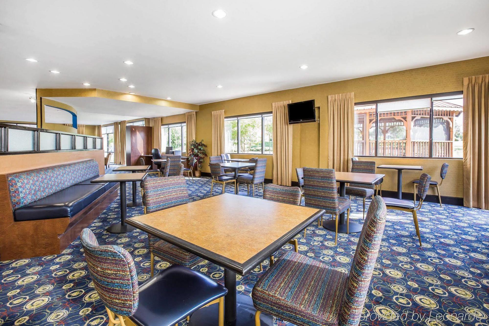 Comfort Suites Macon Exteriér fotografie